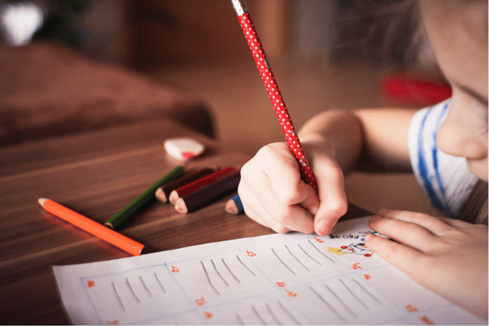 buscas-garantizar-la-educacion-de-tus-hijos-sigue-estos-10-consejos.png